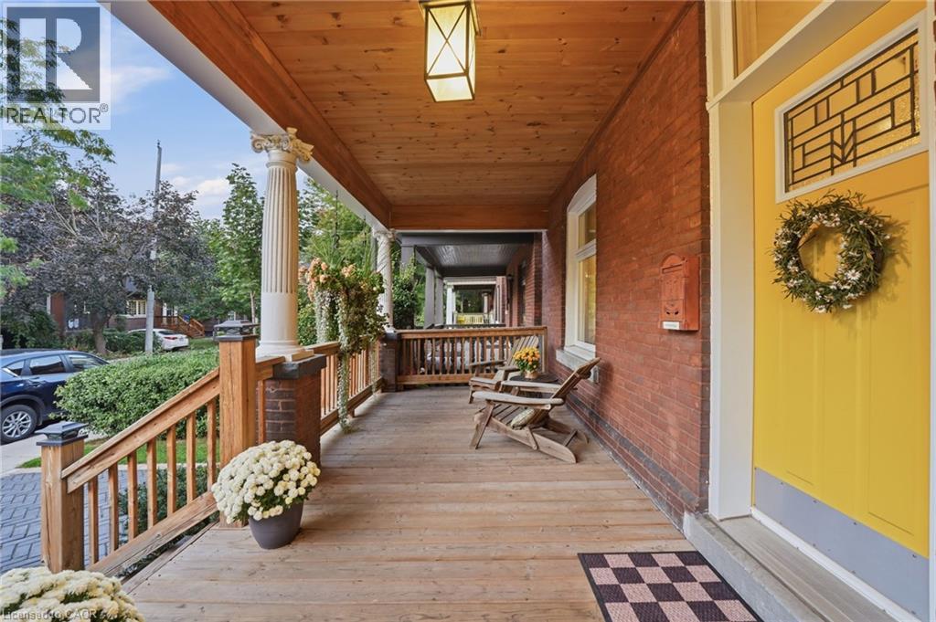 35 Fairleigh Avenue S Property Photo 44