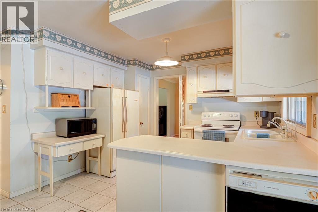 8 Bonnylyn Drive Property Photo 13