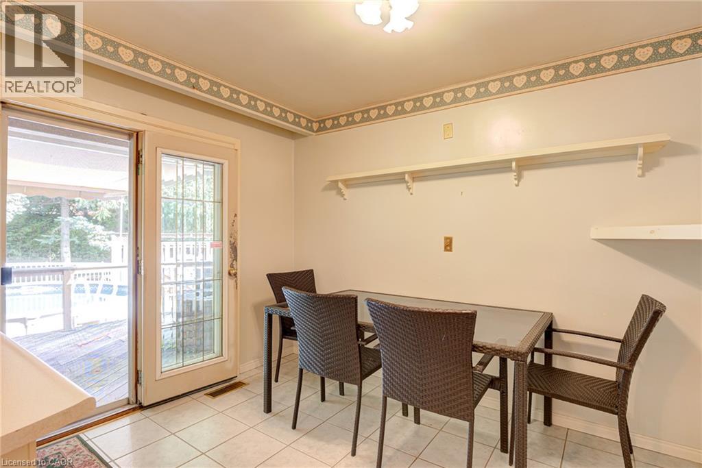 8 Bonnylyn Drive Property Photo 14