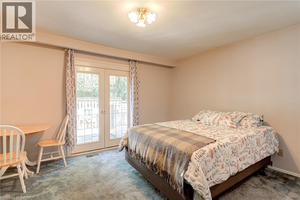 8 Bonnylyn Drive Property Photo 16