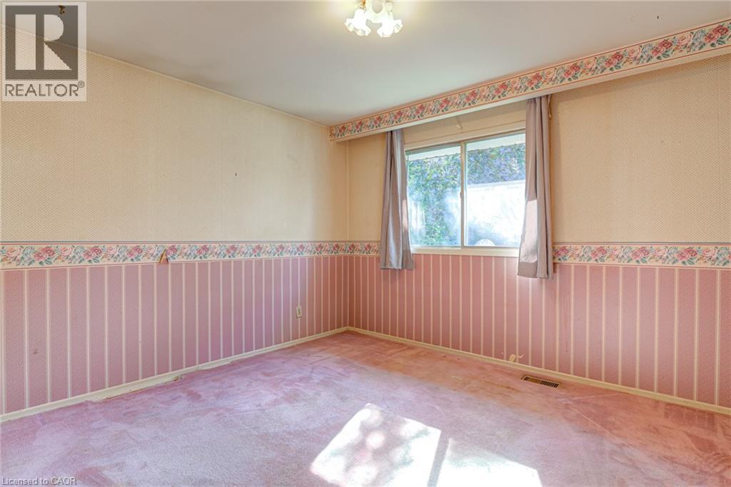 8 Bonnylyn Drive Property Photo 19