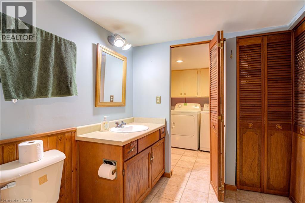 8 Bonnylyn Drive Property Photo 29