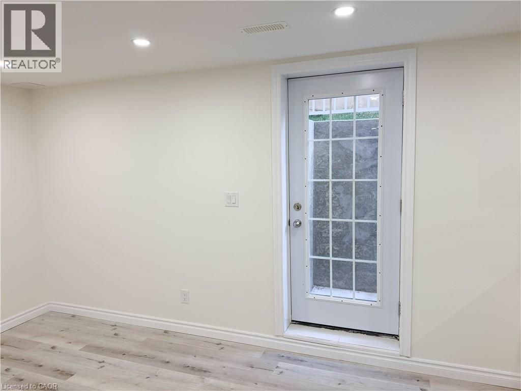 304 Westpark Crescent Property Photo 4