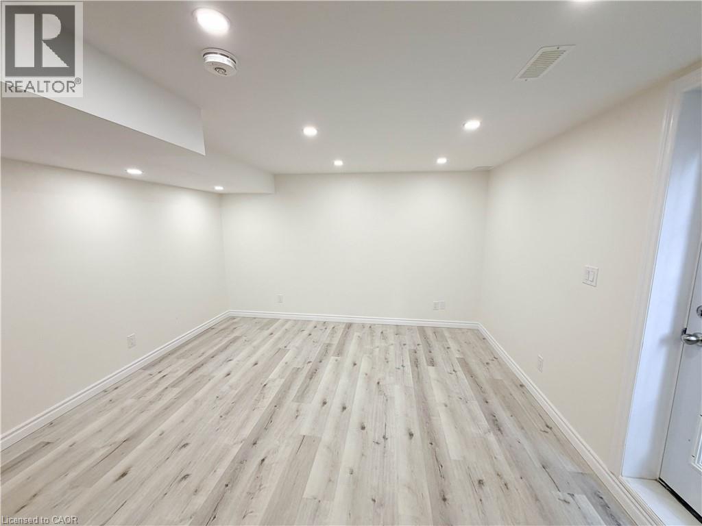 304 Westpark Crescent Property Photo 5