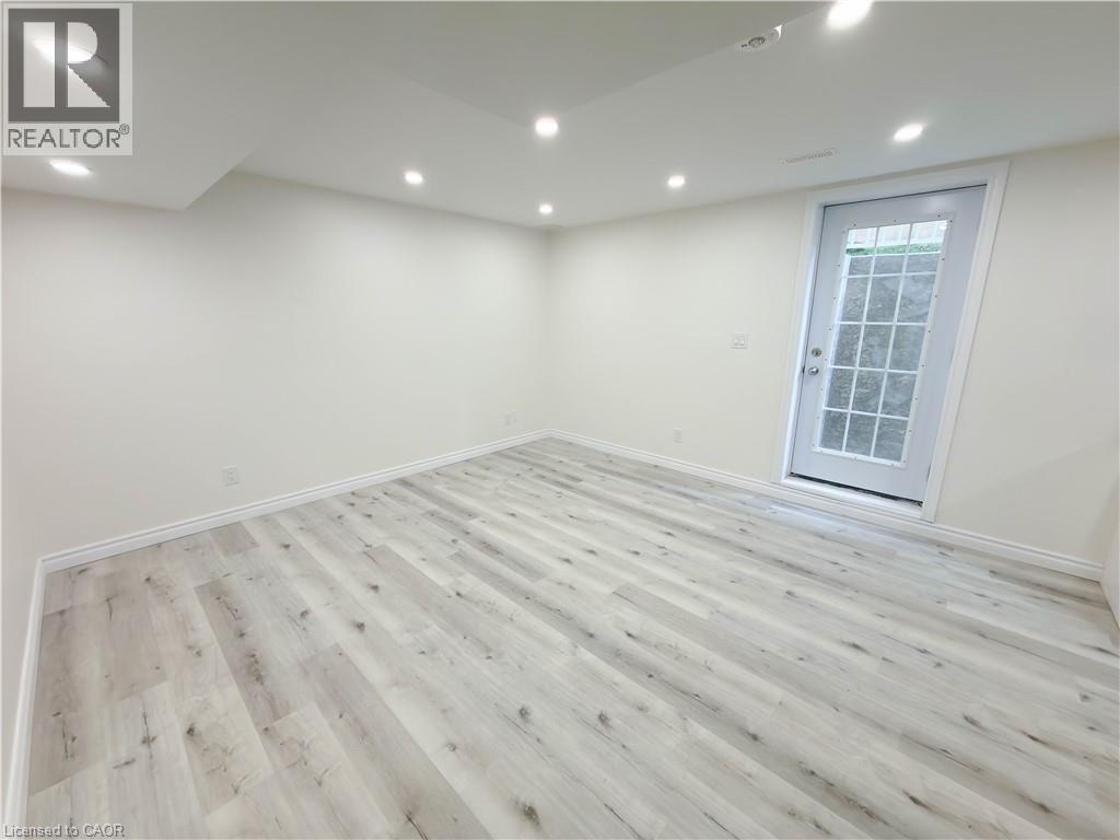 304 Westpark Crescent Property Photo 6