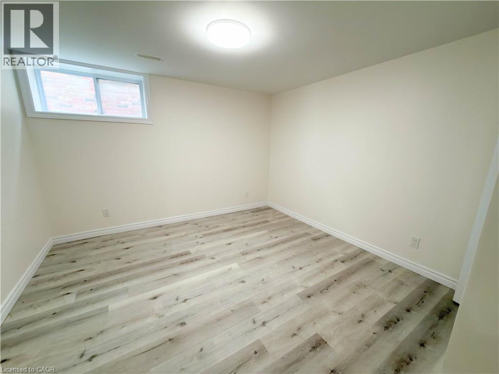 304 Westpark Crescent Property Photo 16