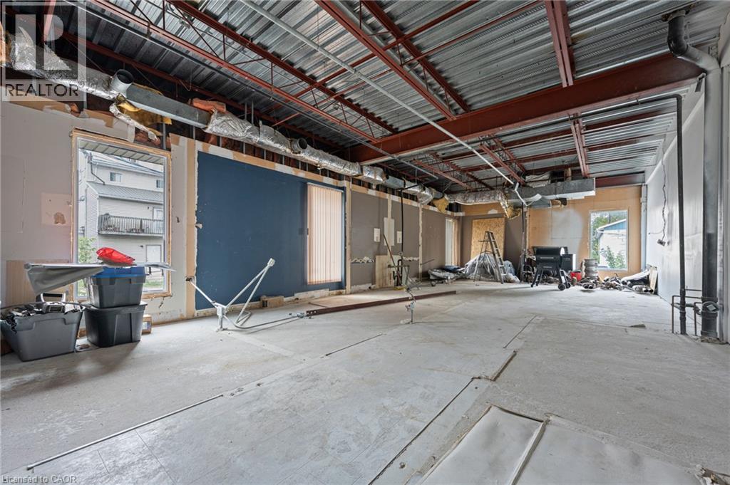 14 Caithness Street E Property Photo 25