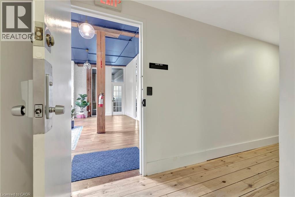 380 King Street E Property Photo 15