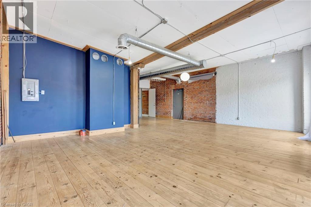 380 King Street E Property Photo 33