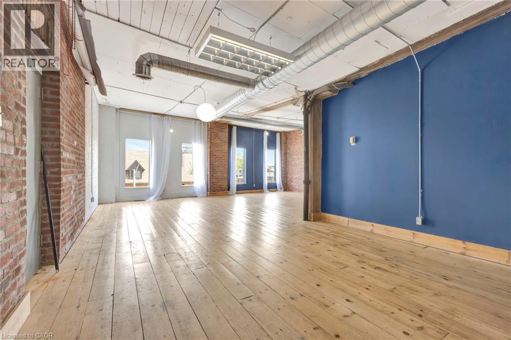 380 King Street E Property Photo 37