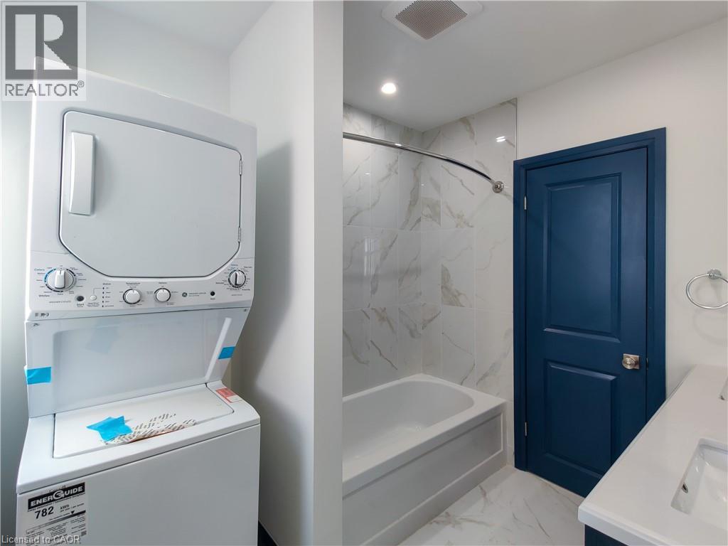 134 Ontario Avenue Unit# 2 Property Photo 17