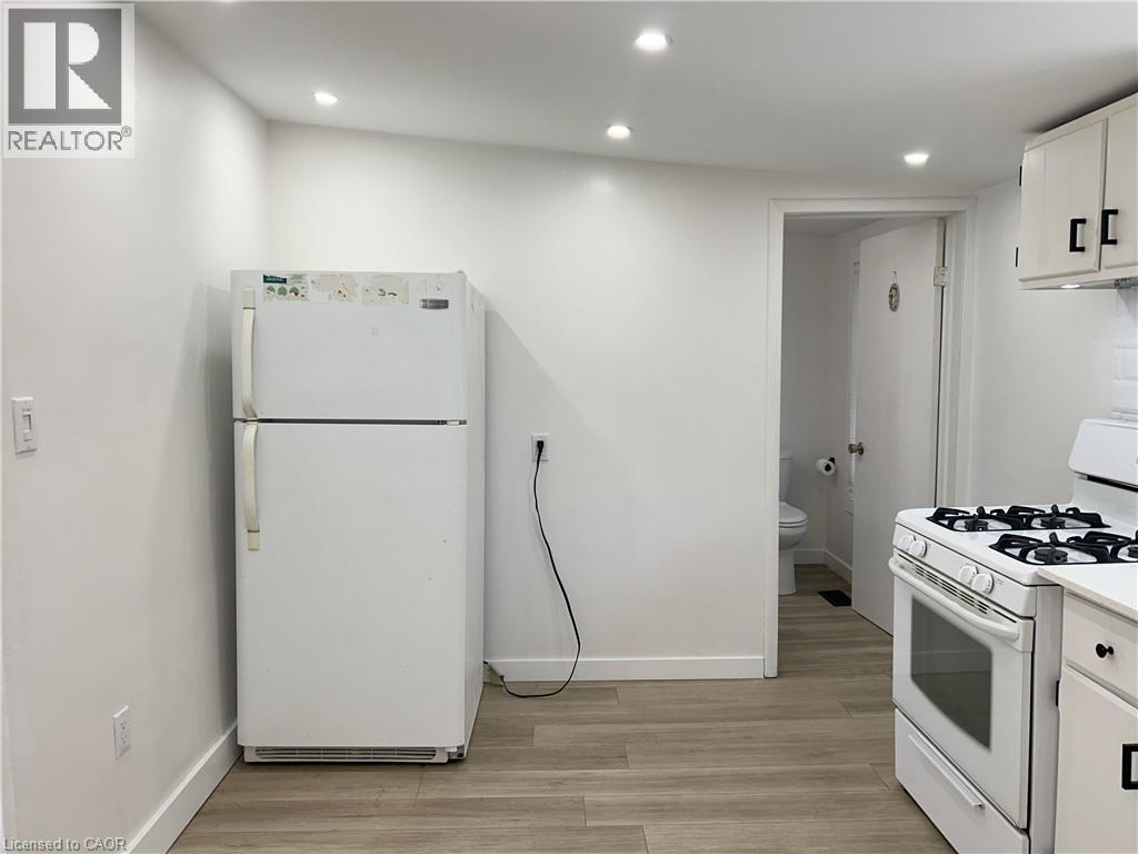 191 Queen Street N Property Photo 18