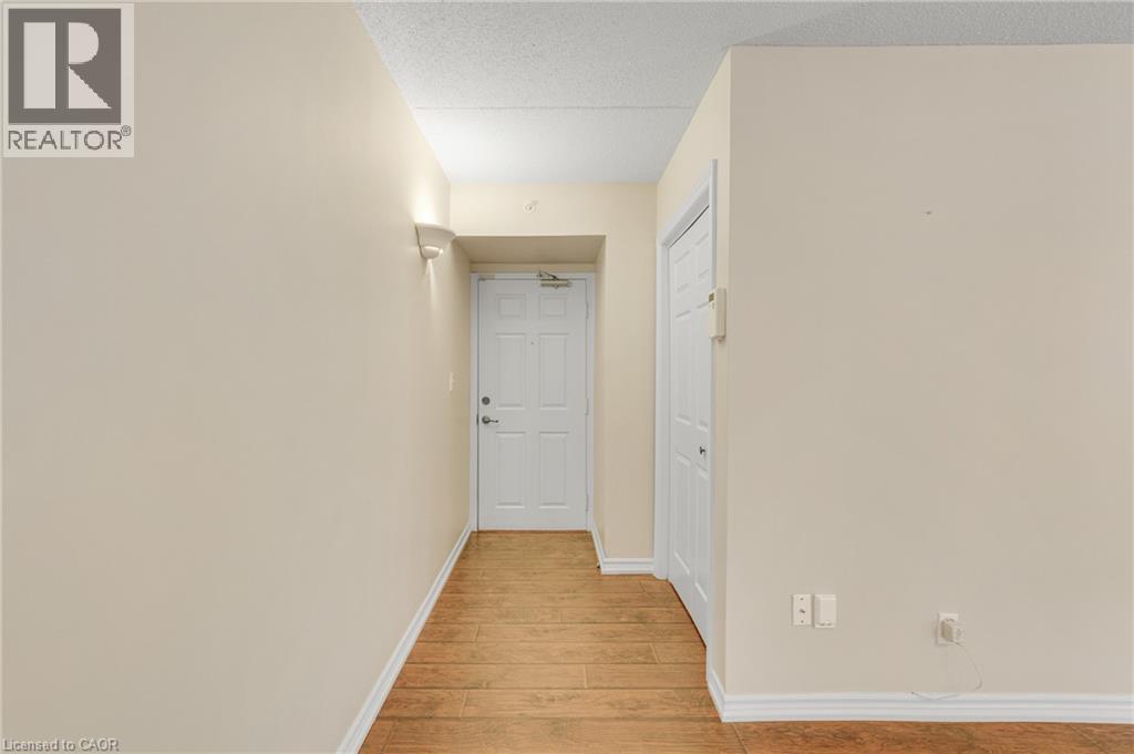 2075 Appleby Line Unit# 102 Property Photo 4