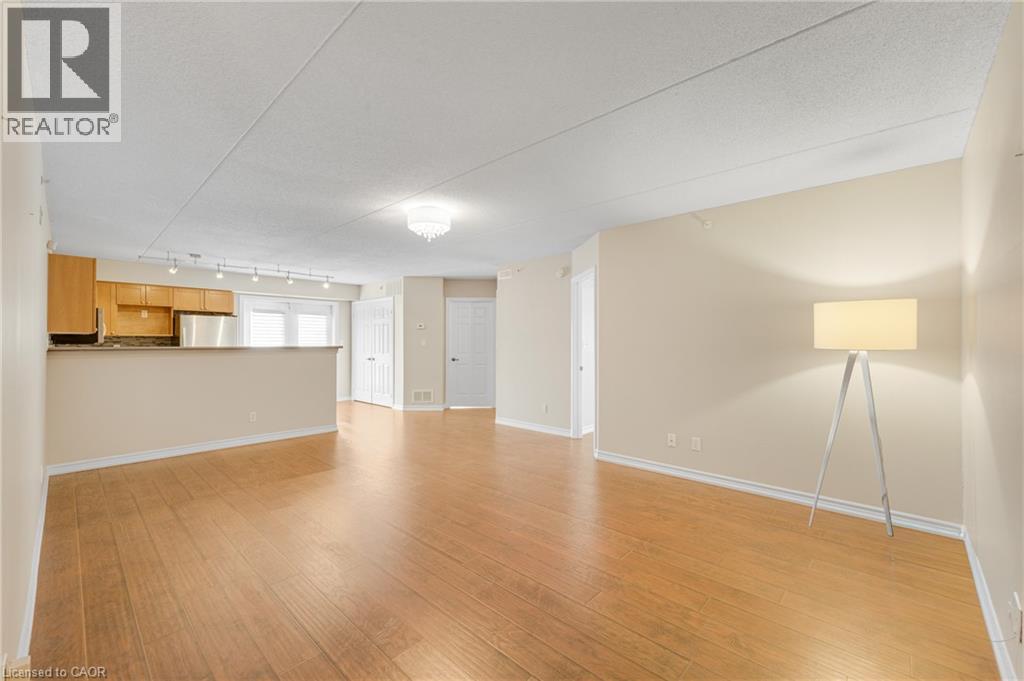 2075 Appleby Line Unit# 102 Property Photo 5