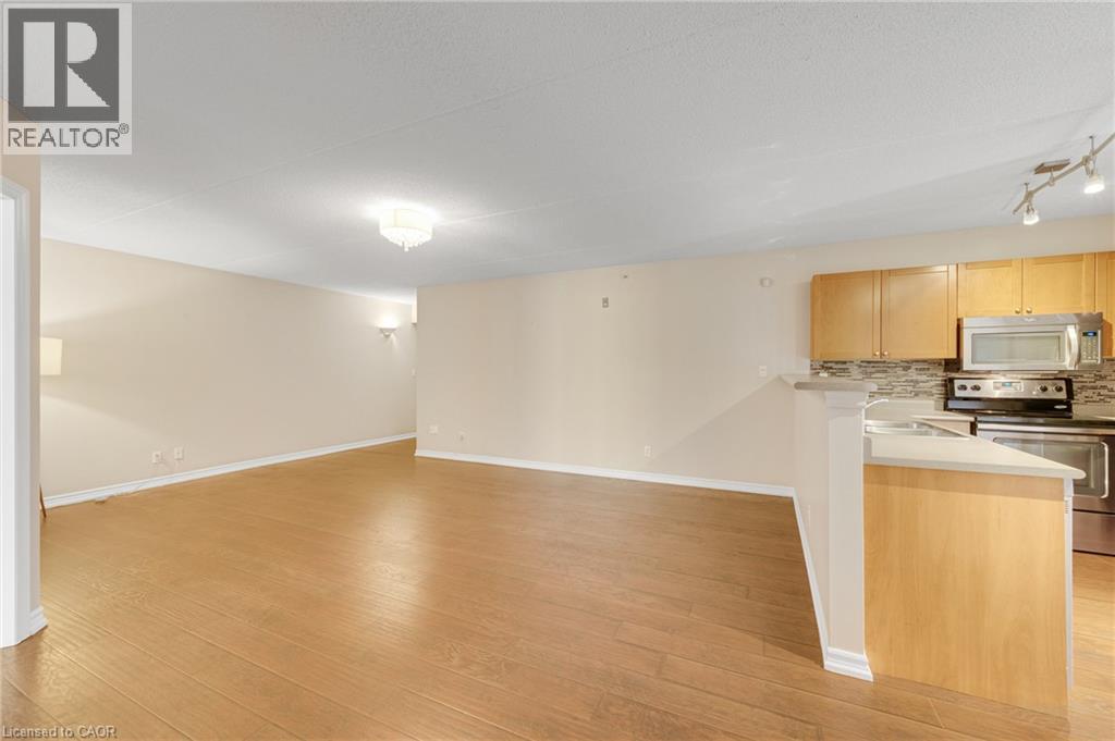 2075 Appleby Line Unit# 102 Property Photo 8