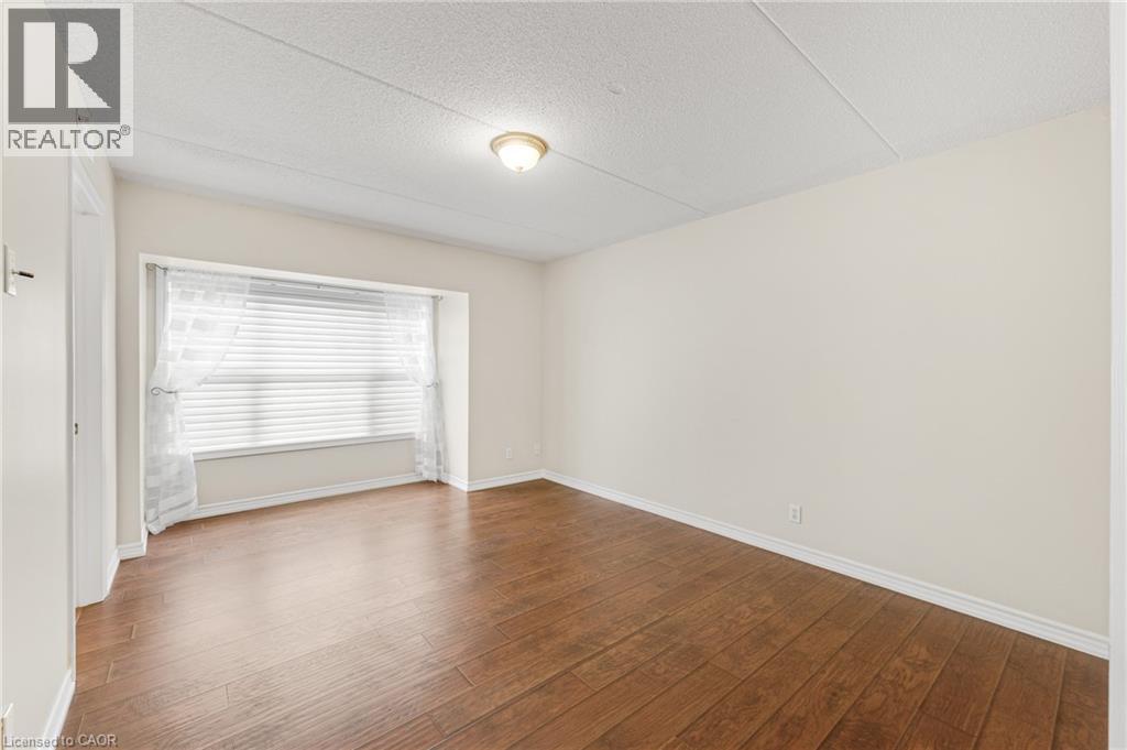 2075 Appleby Line Unit# 102 Property Photo 14