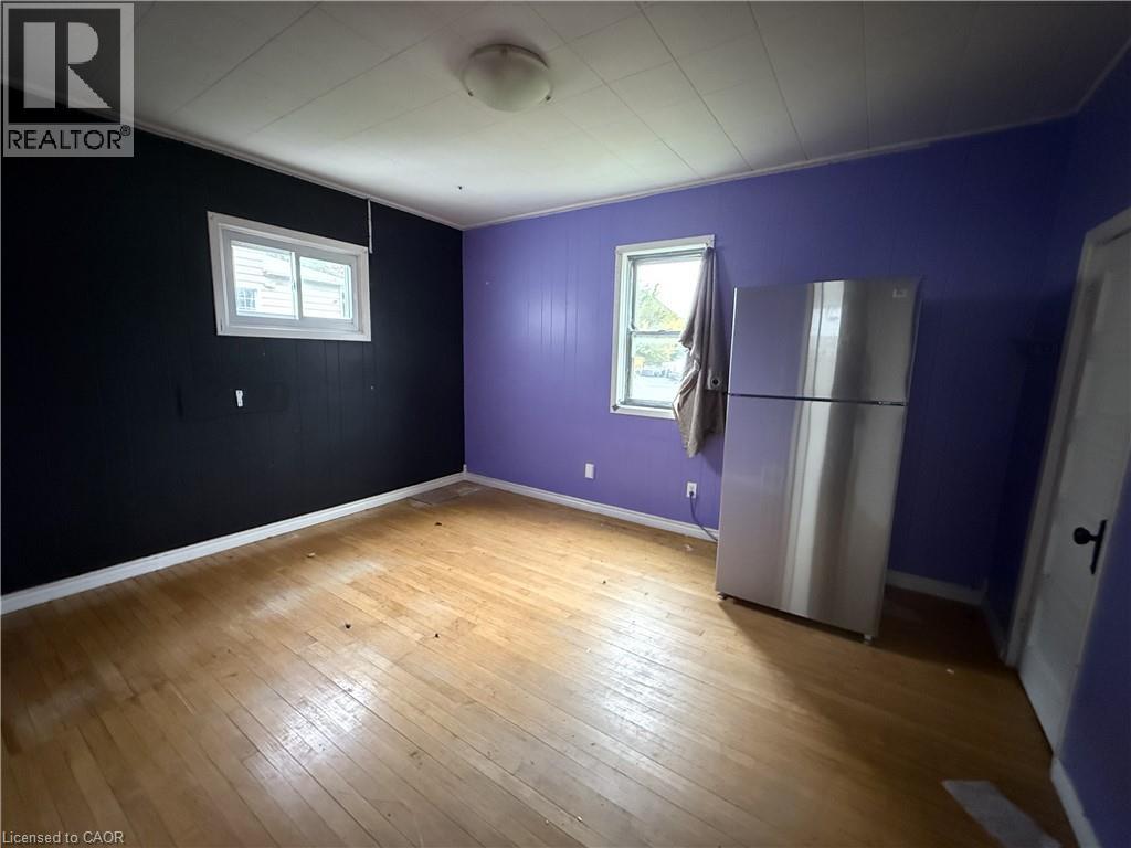 169 Huron Street Property Photo 9