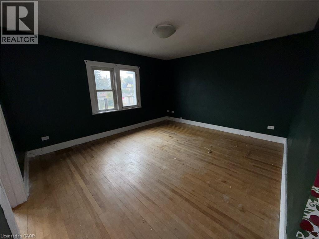169 Huron Street Property Photo 14