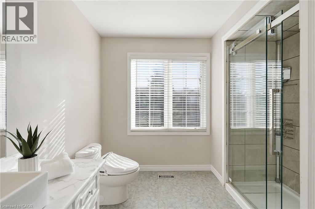 400 Stonehenge Drive Unit# 8 Property Photo 29