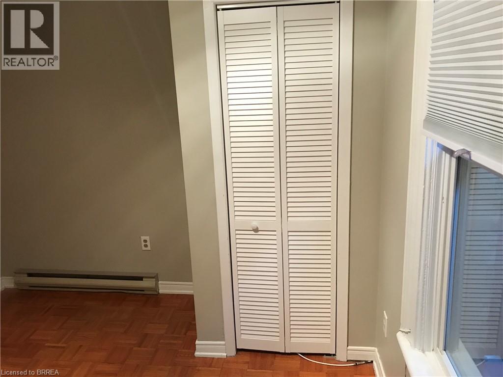 203 Brant Avenue Property Photo 9