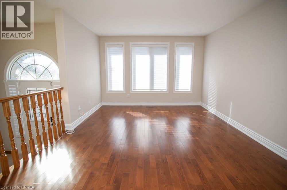16 Bradbury Crescent Property Photo 6