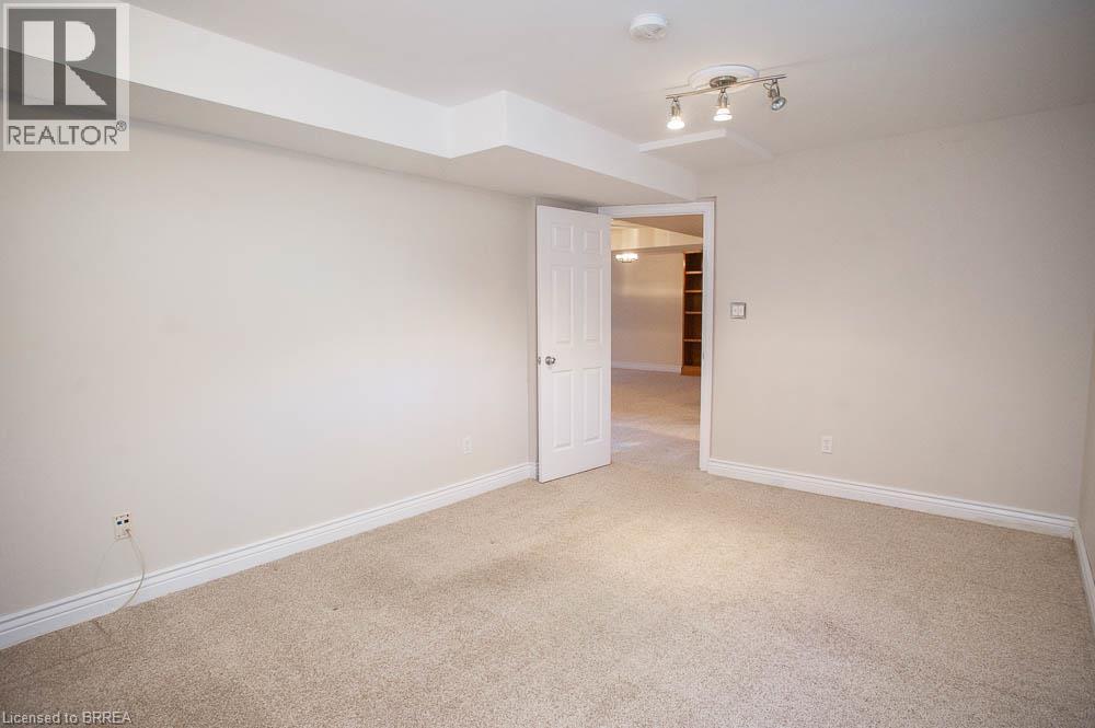 16 Bradbury Crescent Property Photo 23
