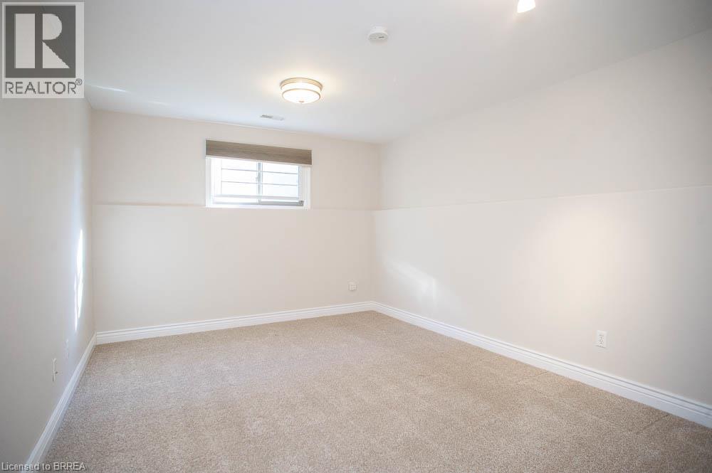 16 Bradbury Crescent Property Photo 24