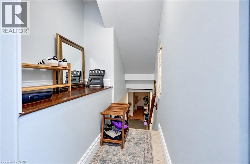 38 W Highland Road W Unit# Basement Property Photo 4