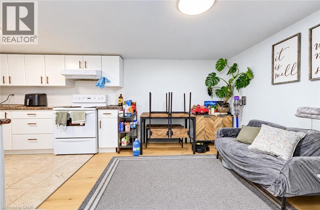 38 W Highland Road W Unit# Basement Property Photo 10
