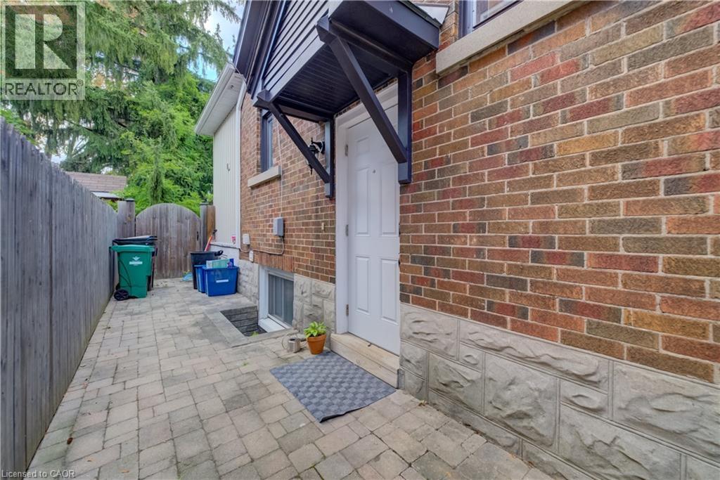 38 W Highland Road W Unit# Basement Property Photo 18