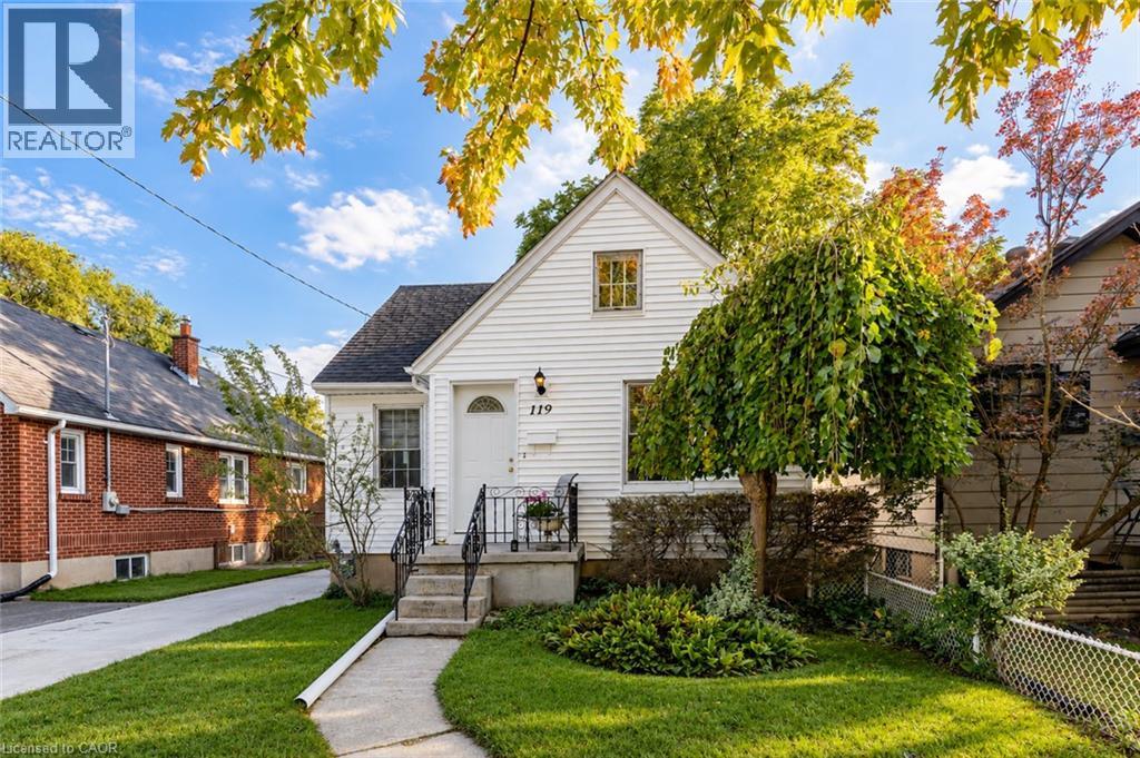 119 Bond Street Property Photo 4