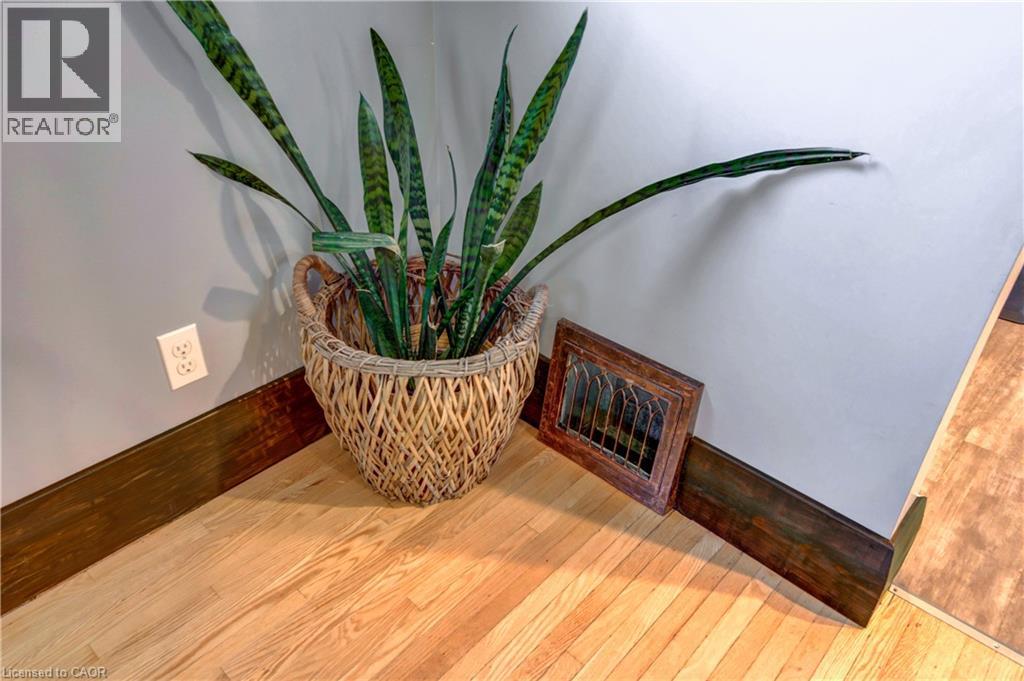 119 Bond Street Property Photo 19