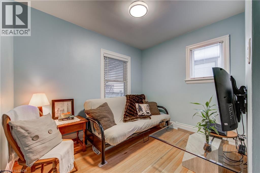 119 Bond Street Property Photo 33