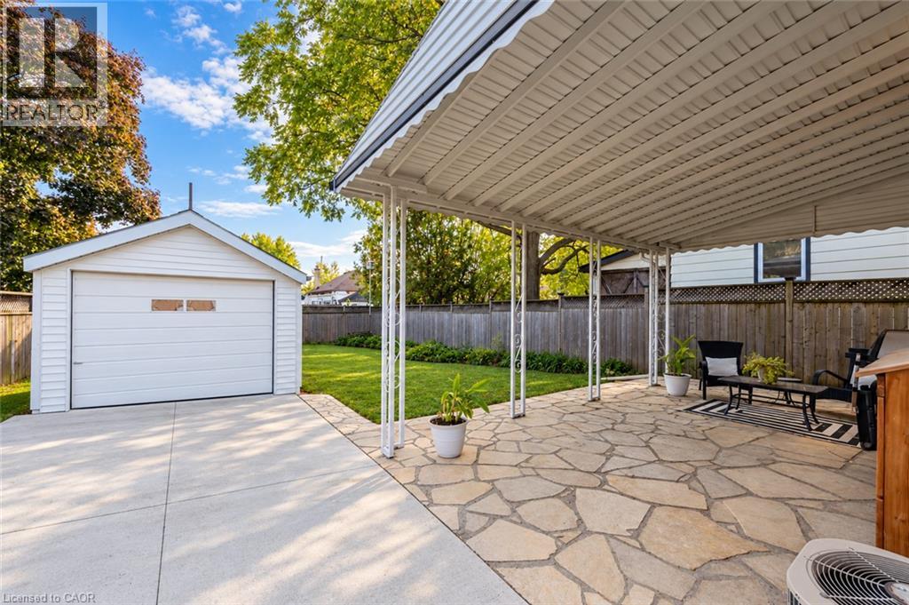 119 Bond Street Property Photo 38