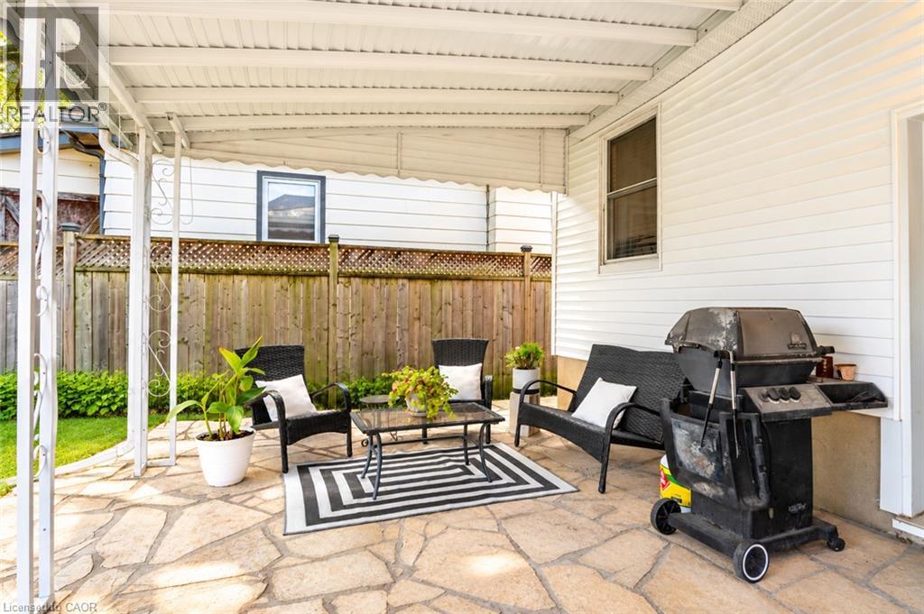 119 Bond Street Property Photo 42