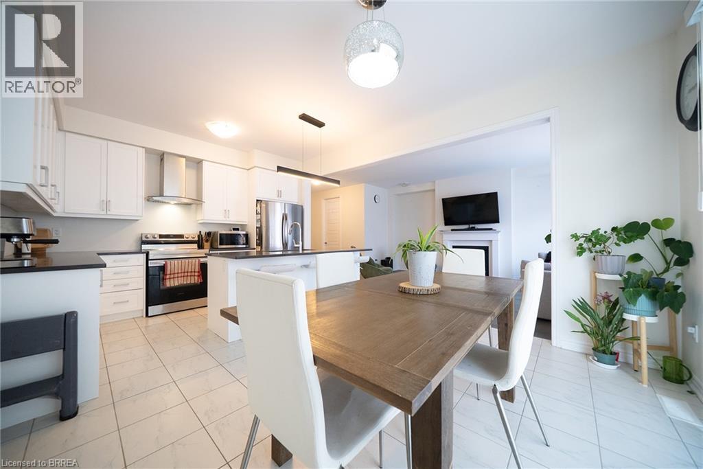64 Holder Drive Property Photo 11