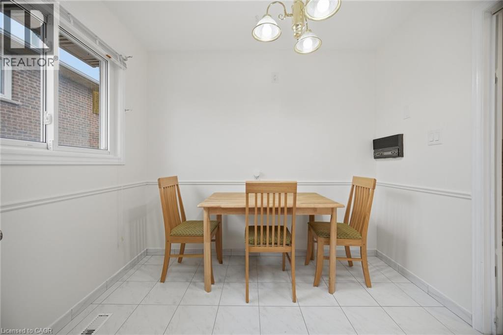 4200 Greybrook Crescent Property Photo 11