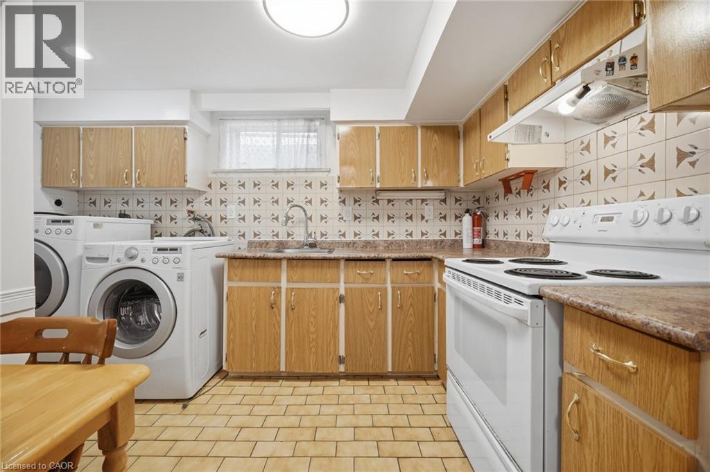 4200 Greybrook Crescent Property Photo 35
