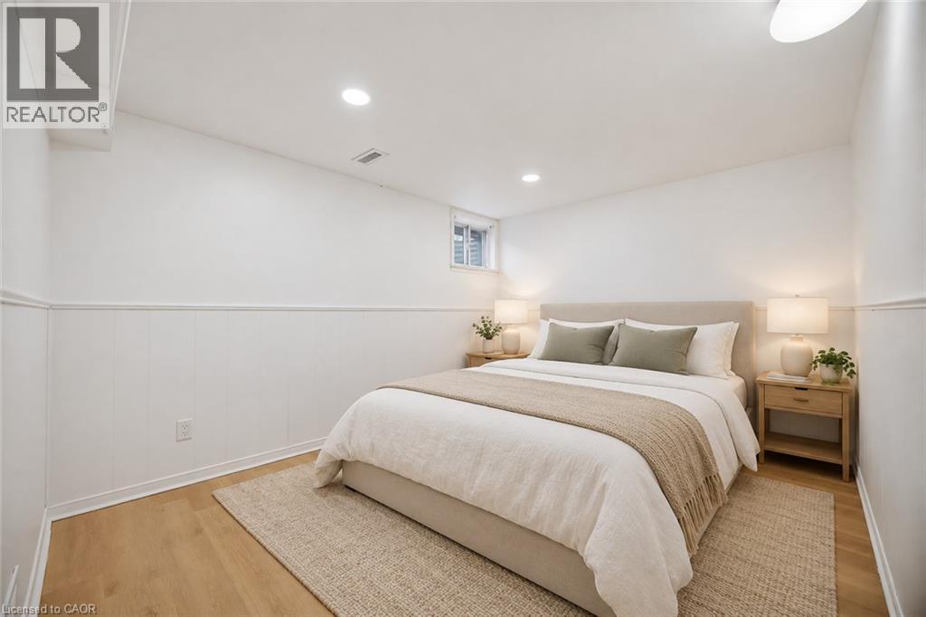 4200 Greybrook Crescent Property Photo 40