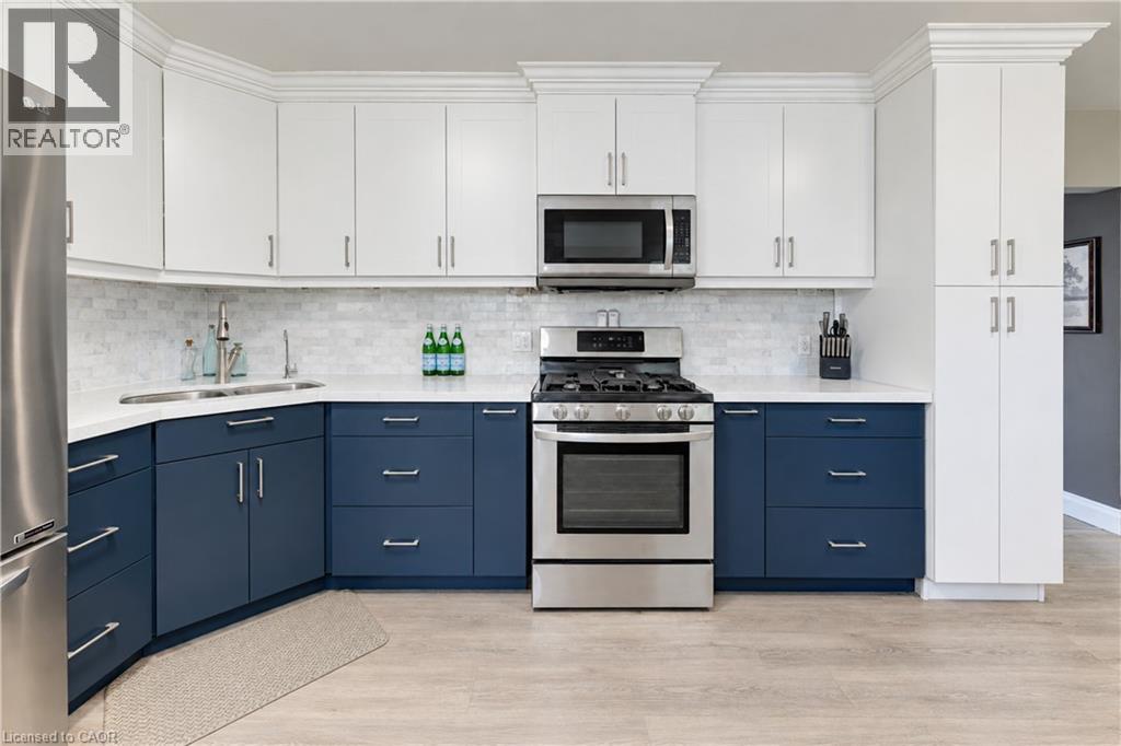 87 Bond Street Property Photo 11