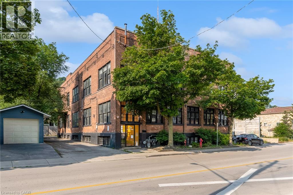 468 CUMBERLAND Avenue Unit# B7 Property Photo 1