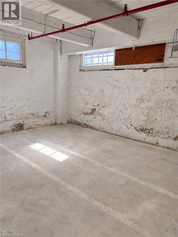 468 Cumberland Avenue Unit# B7 Property Photo 5