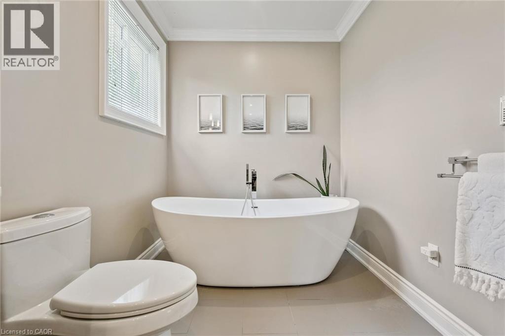 3092 Shannon Crescent Property Photo 24