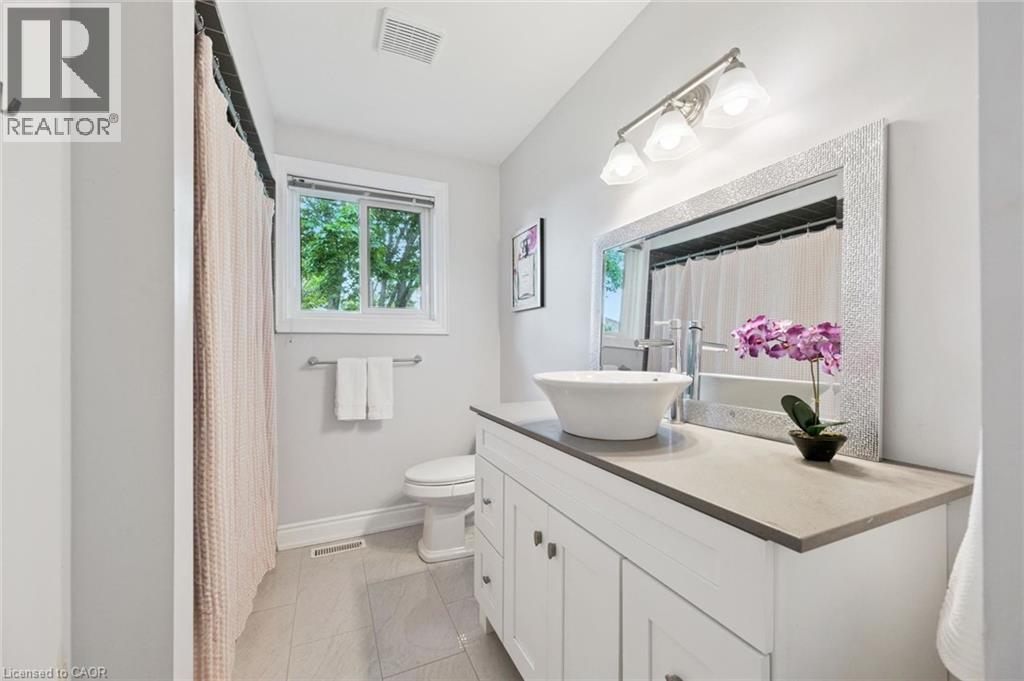 3092 Shannon Crescent Property Photo 31