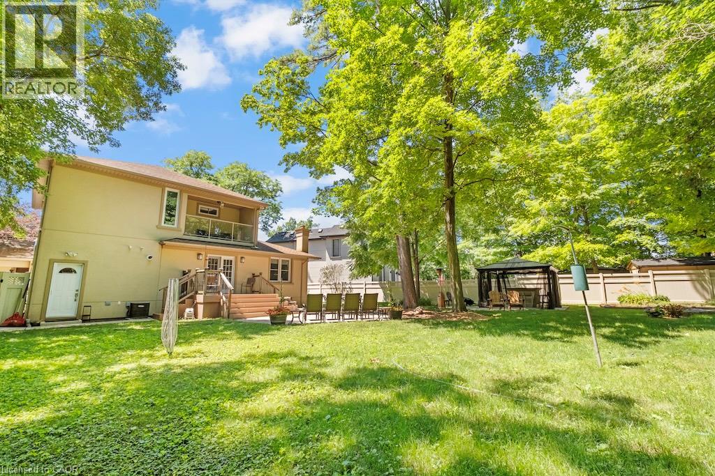 583 Stephens Crescent Property Photo 40