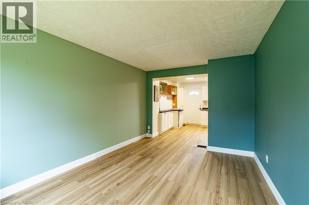 227 Fergus Avenue Property Photo 11