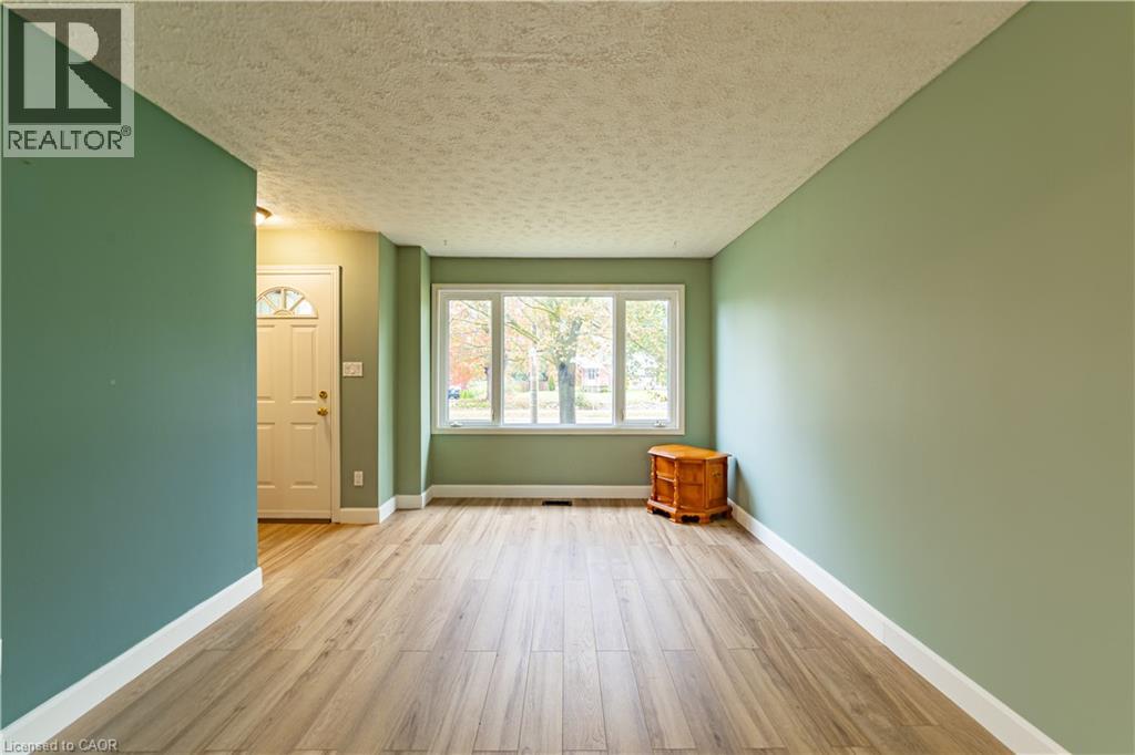 227 Fergus Avenue Property Photo 12
