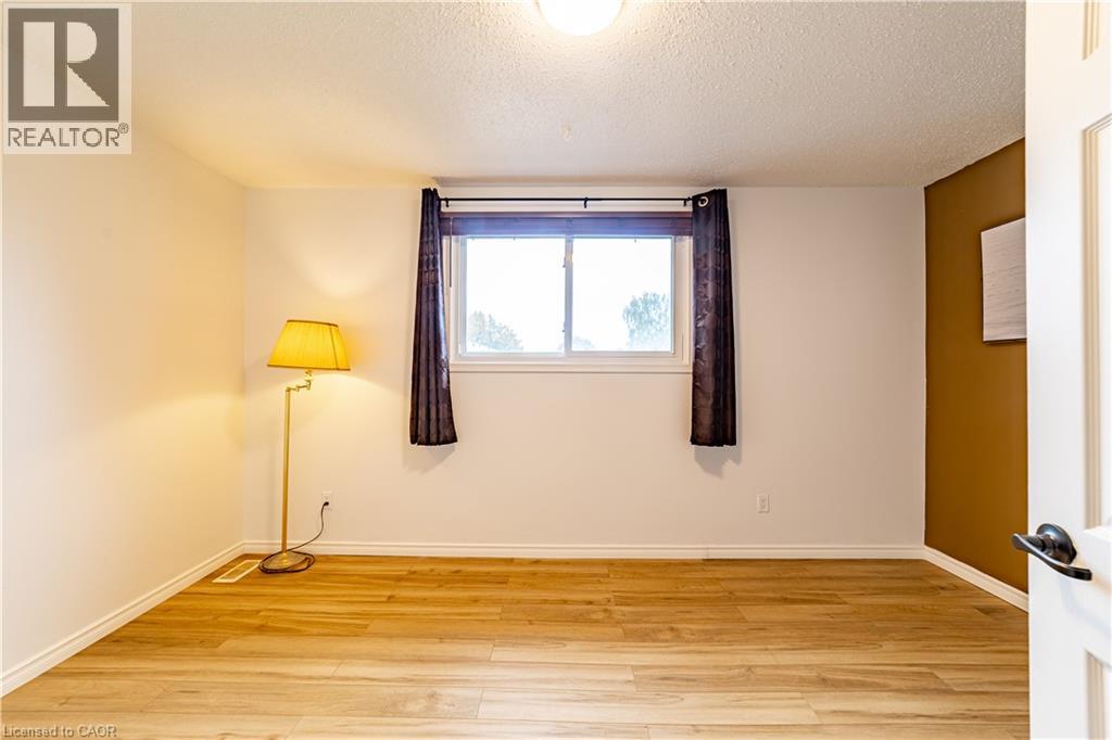 227 Fergus Avenue Property Photo 15