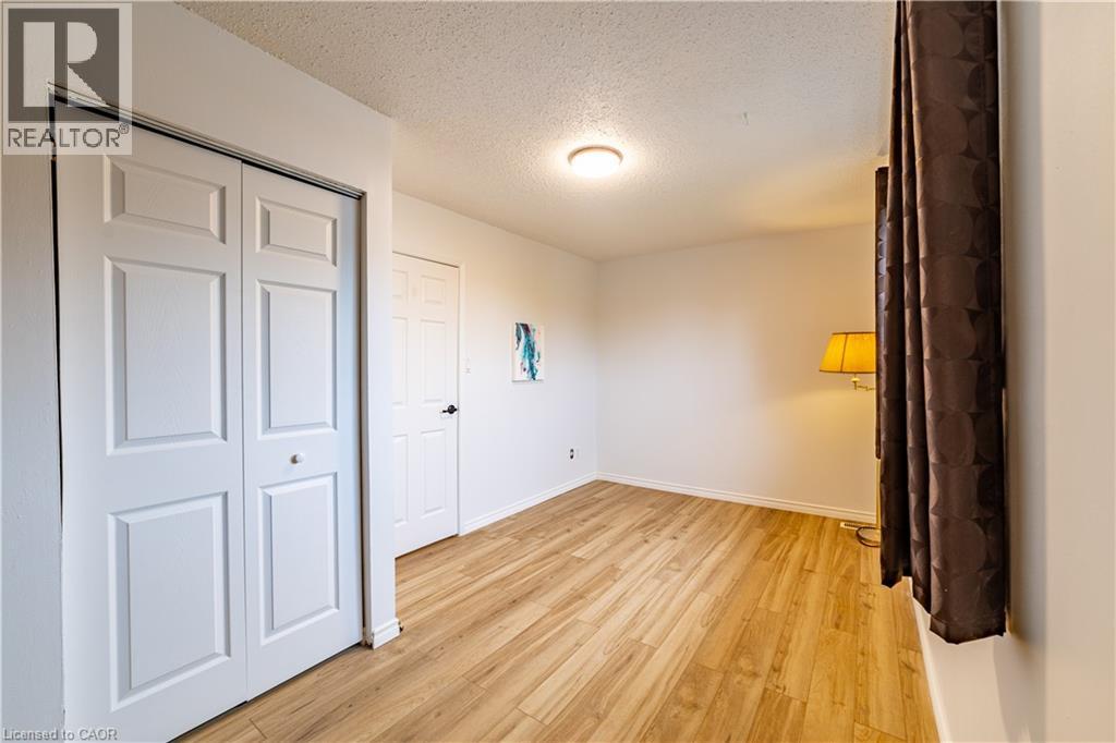 227 Fergus Avenue Property Photo 17