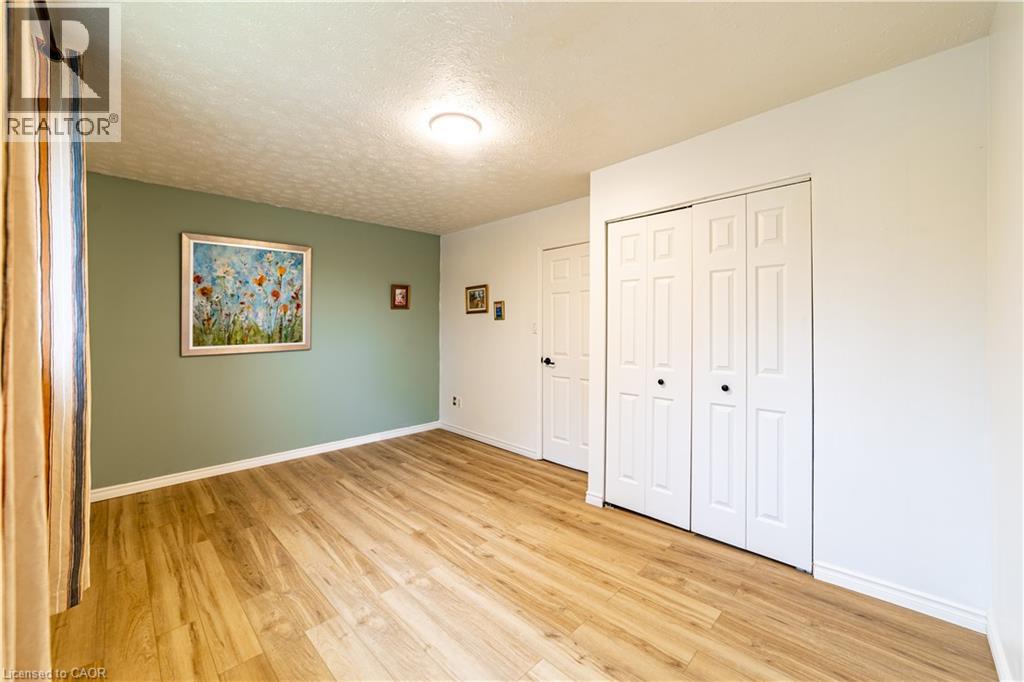 227 Fergus Avenue Property Photo 20